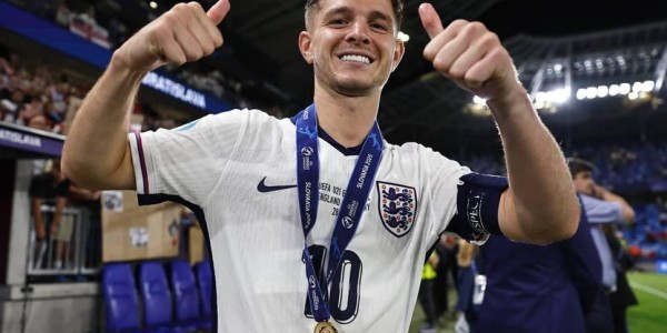 开云注册网址-德媒：多特有意签下麦卡蒂，并认为自身处于领跑位置