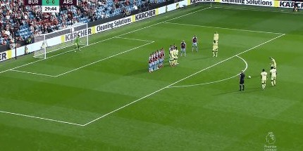 开云体育-【英超】厄德高任意球破门 伯恩利0比1阿森纳