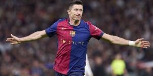 每体：莱万是多特的克星，他以往27次对阵多特打入27球