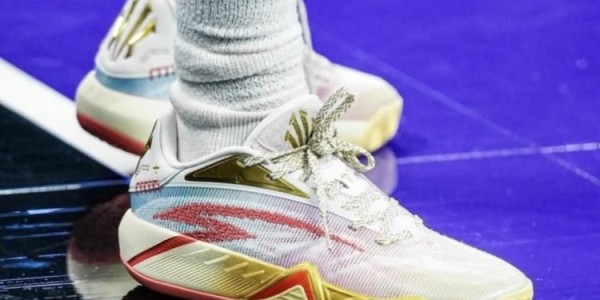 感觉如何？欧文今天训练中上脚即将推出的第三代签名鞋The KAI 3