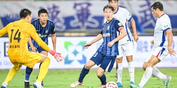 开云体育-错失多次良机，申花不敌武汉