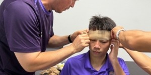 kaiyun-记者：杨帆眉骨赛后缝了4针，看侧脸都能看出拧着眉毛