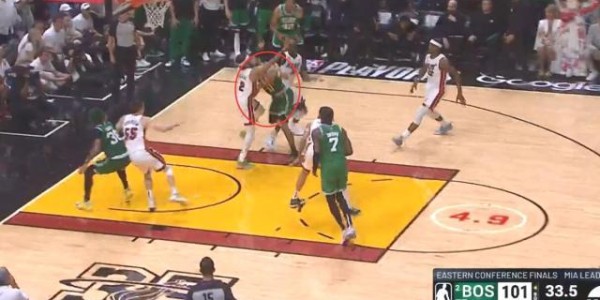 开云下载-东决G6裁判报告！两次漏判绿军吃亏 巴特勒没二运