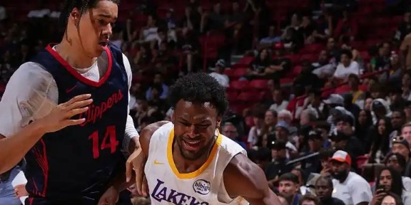 开云官网-湖人去年17号秀15中3！布朗尼17+5+5创新高，勇士旧将17中4太头铁